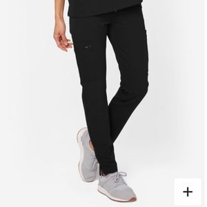 NWT FIGS Scrubs - Yola Skinny Scrub Pants